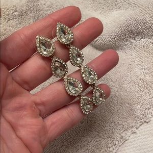 Never worn formal earrings 🤩